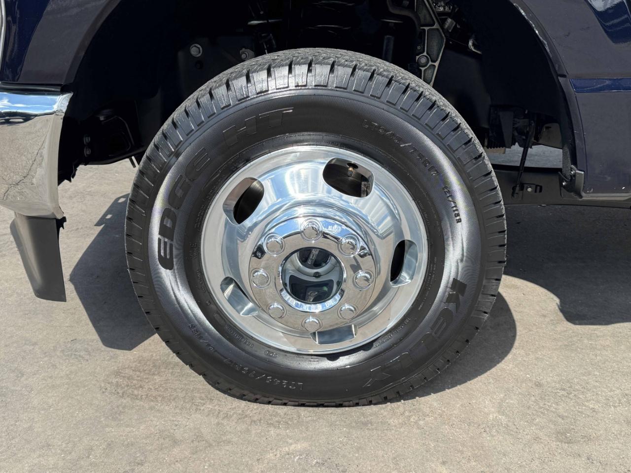 Ford Super Duty F-350 DRW  2024
