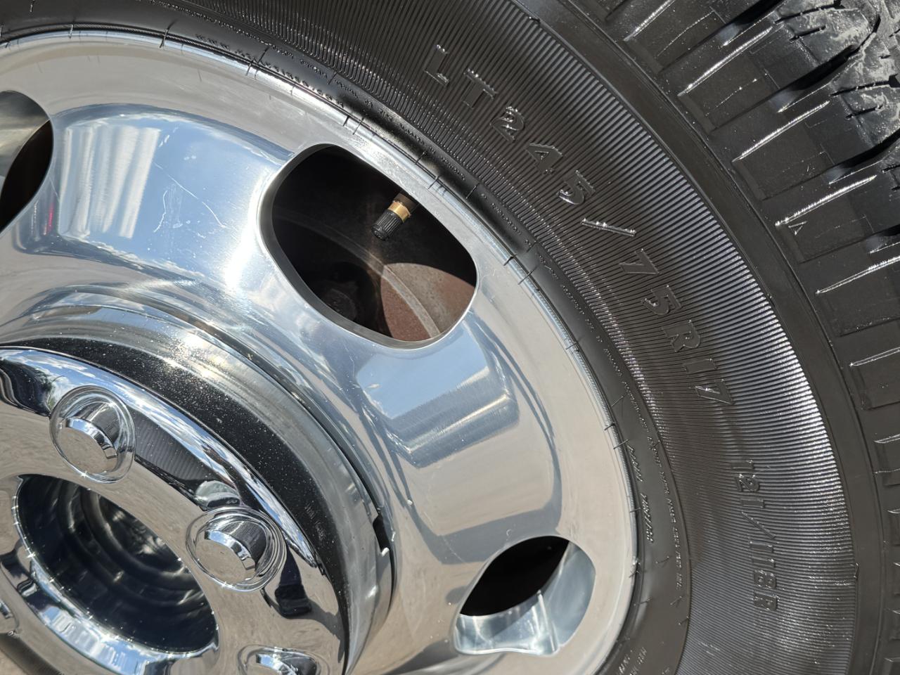 Ford Super Duty F-350 DRW  2024
