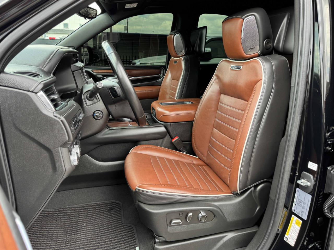 GMC Yukon Denali Ultimate 4WD 2023