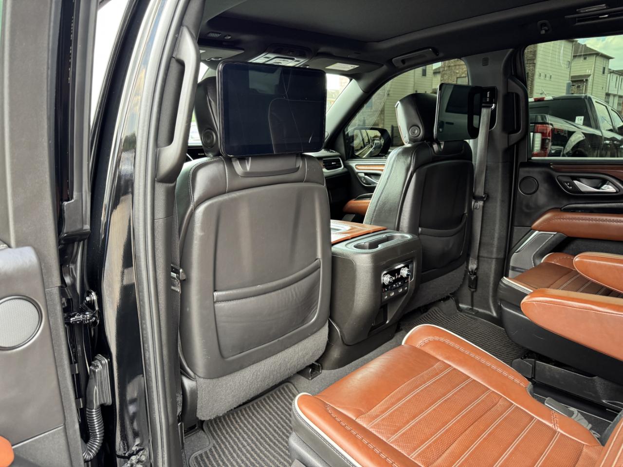 GMC Yukon Denali Ultimate 4WD 2023
