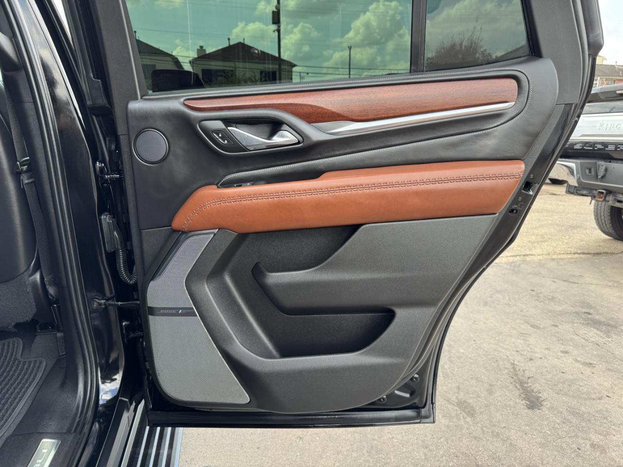 GMC Yukon Denali Ultimate 4WD 2023