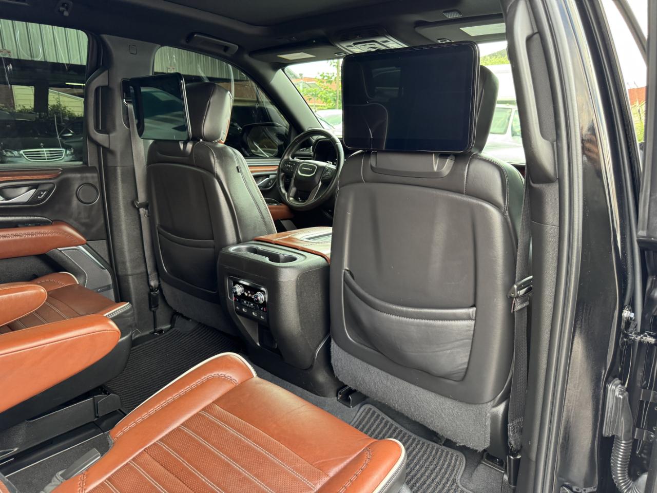 GMC Yukon Denali Ultimate 4WD 2023
