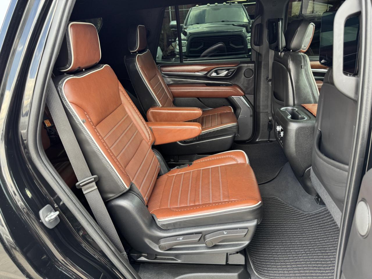 GMC Yukon Denali Ultimate 4WD 2023