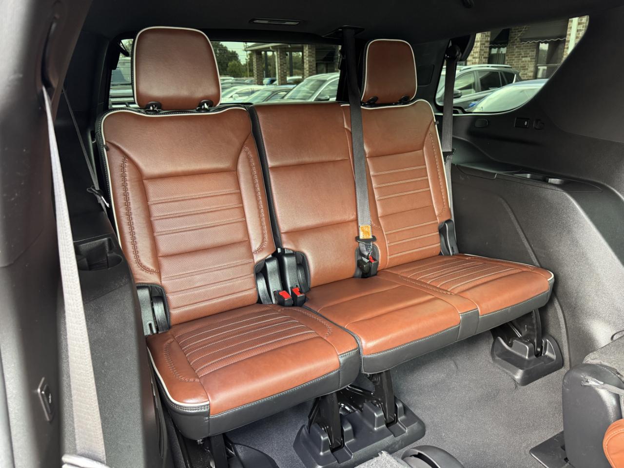 GMC Yukon Denali Ultimate 4WD 2023