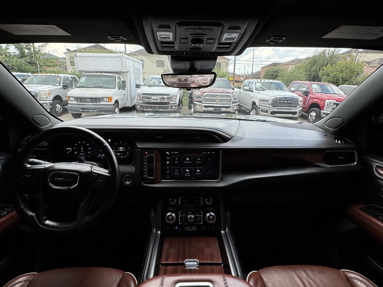 GMC Yukon Denali Ultimate 4WD 2023