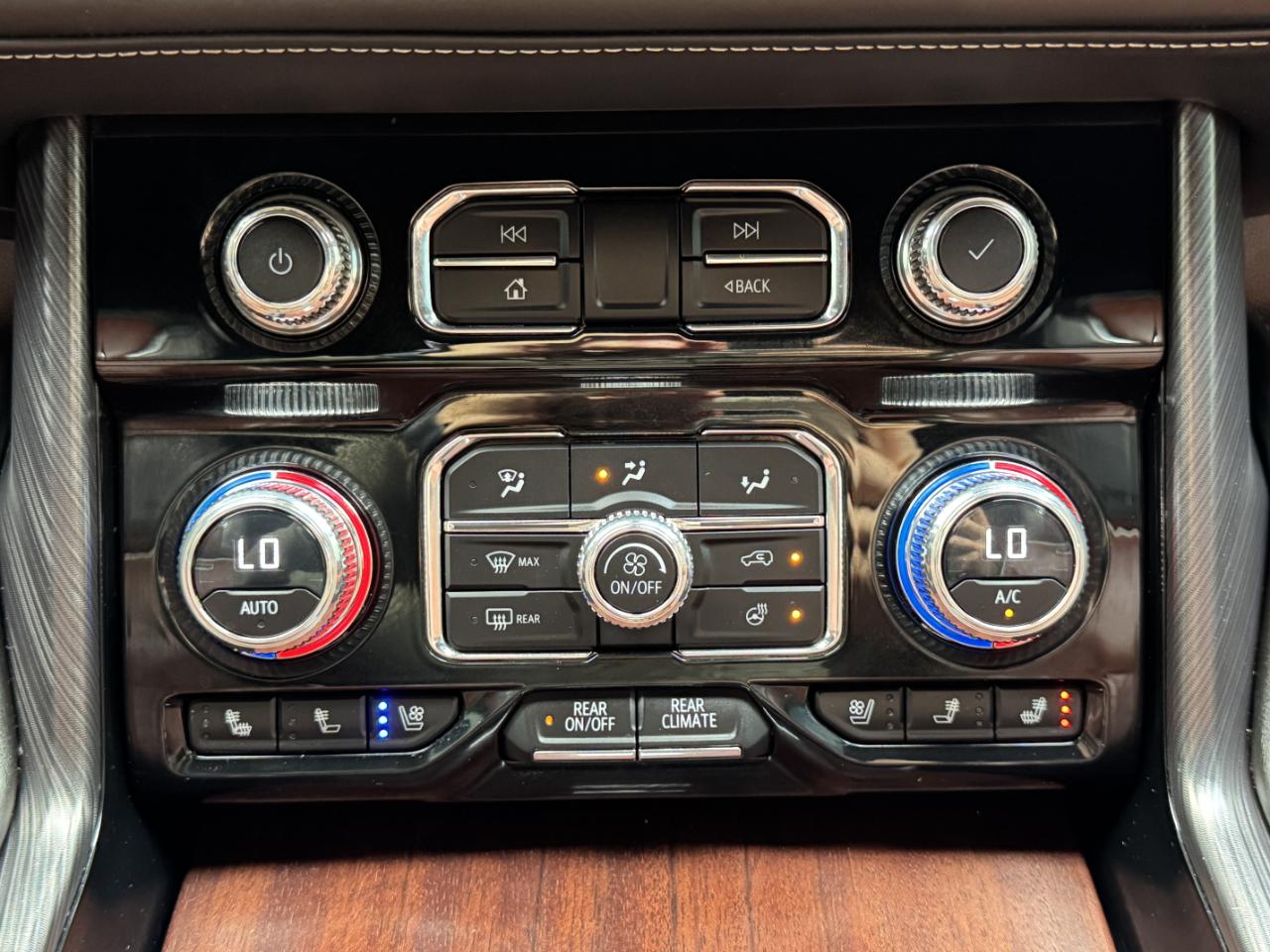 GMC Yukon Denali Ultimate 4WD 2023
