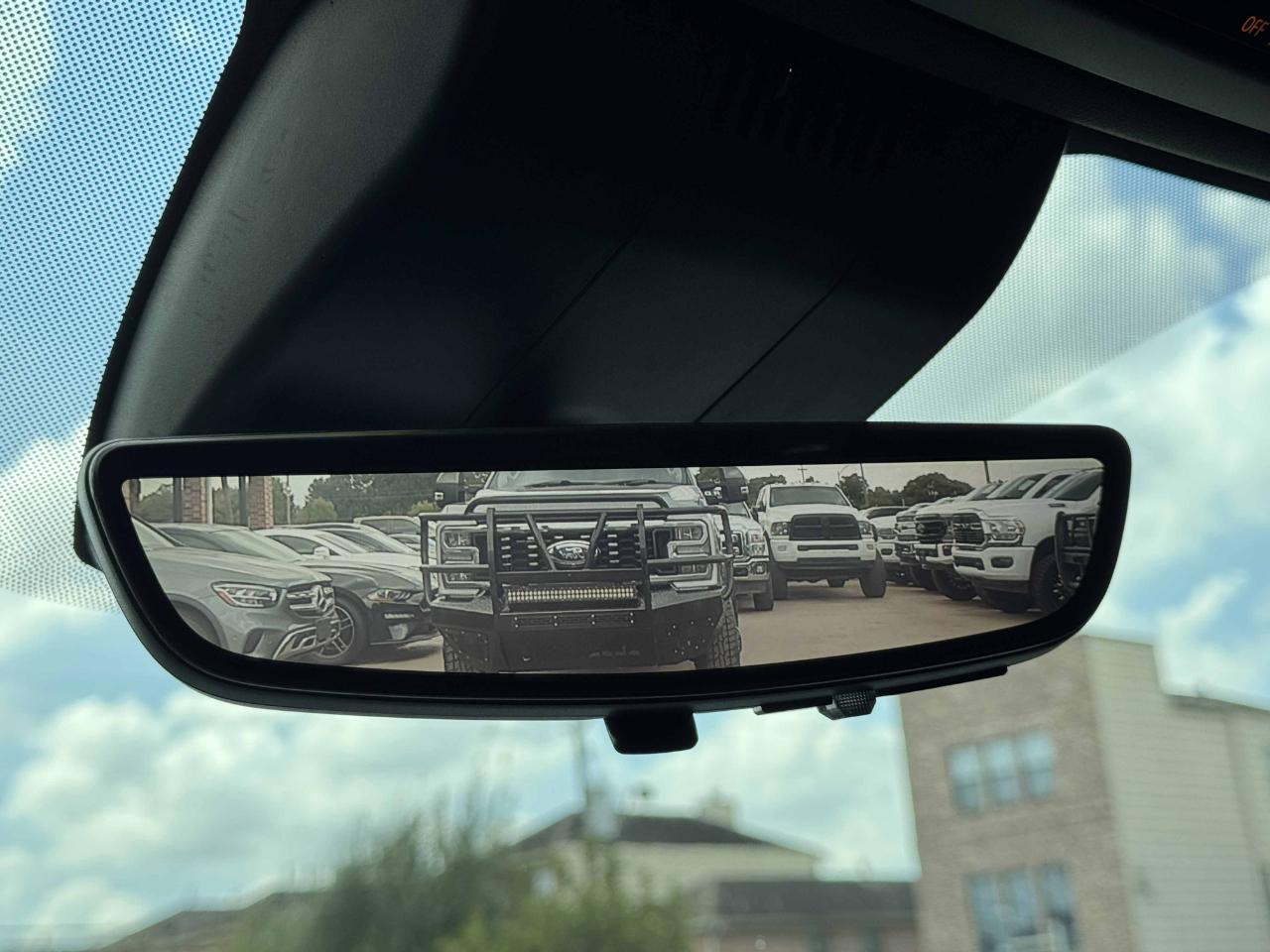 GMC Yukon Denali Ultimate 4WD 2023
