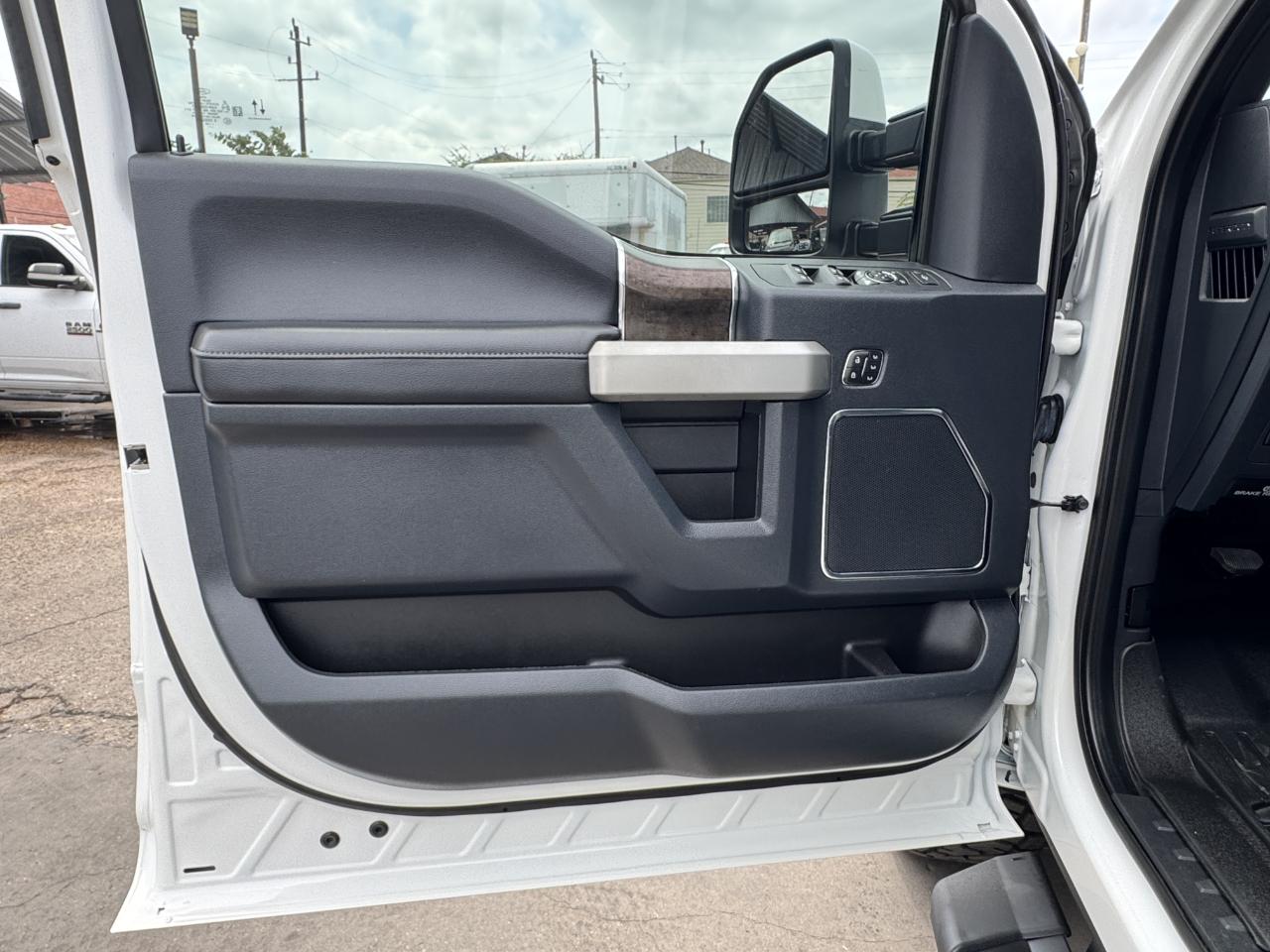 Ford Super Duty F-250 SRW  2022