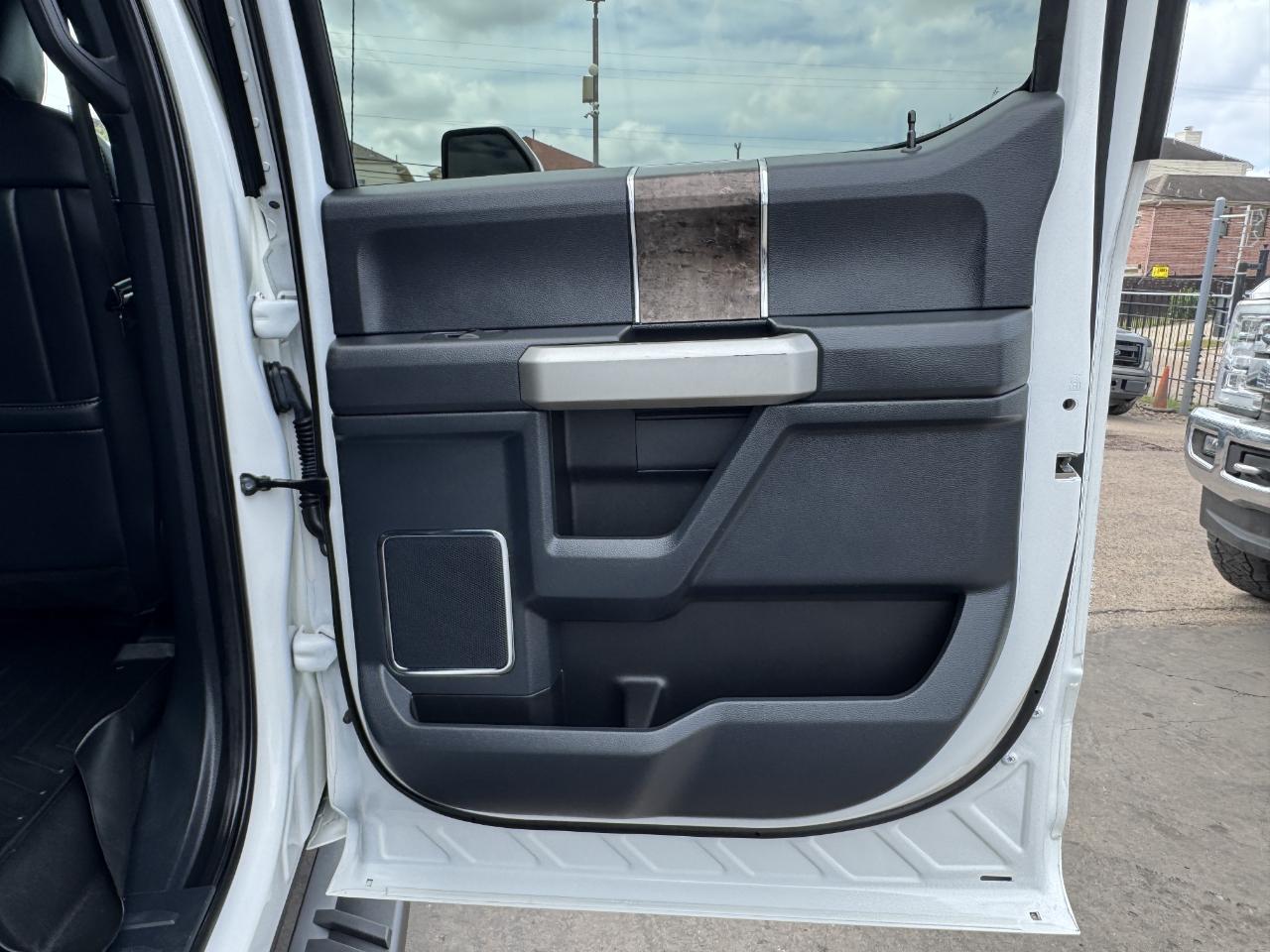 Ford Super Duty F-250 SRW  2022