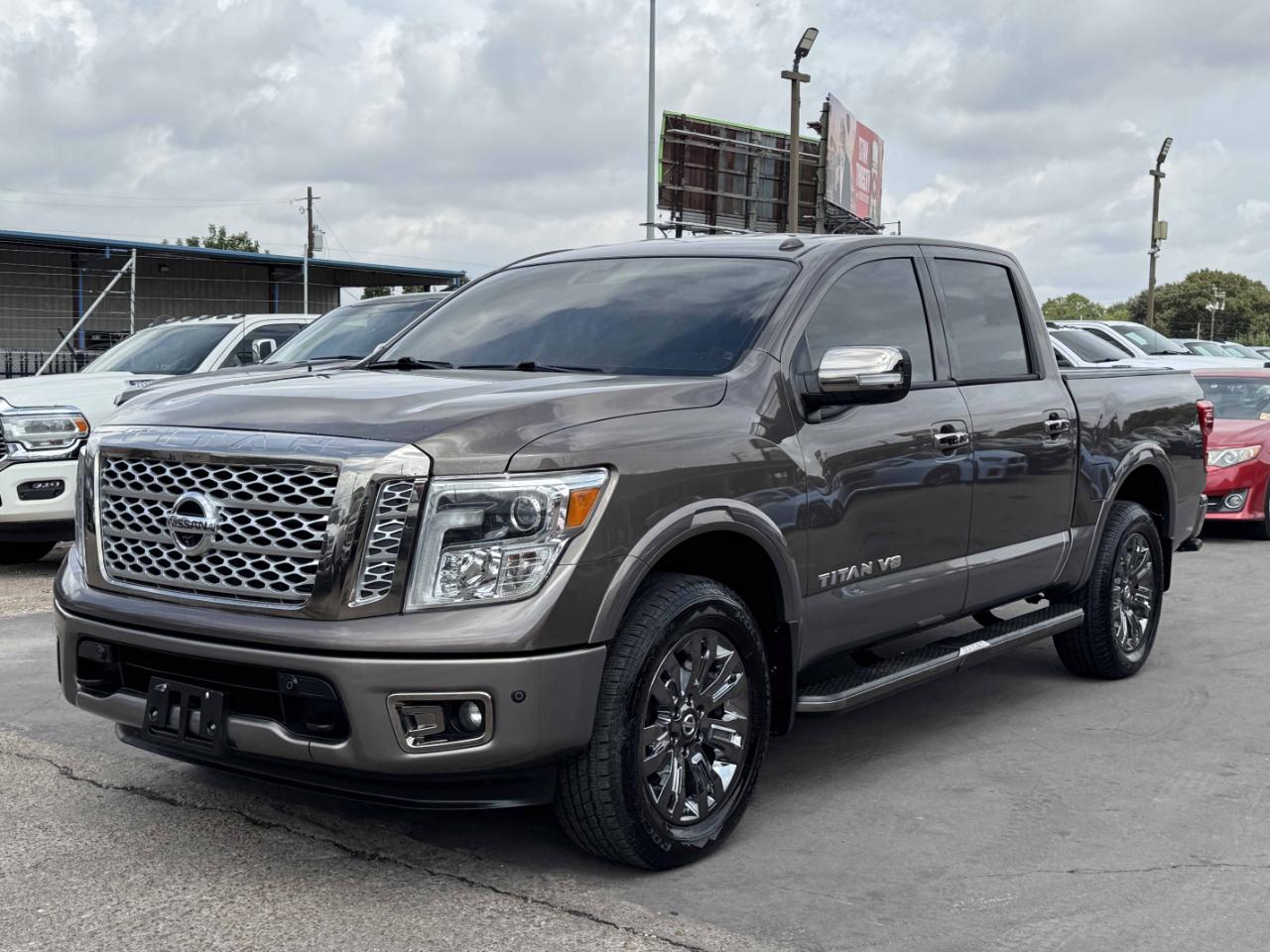 Nissan Titan Platinum Reserve Crew Cab 4WD 2018