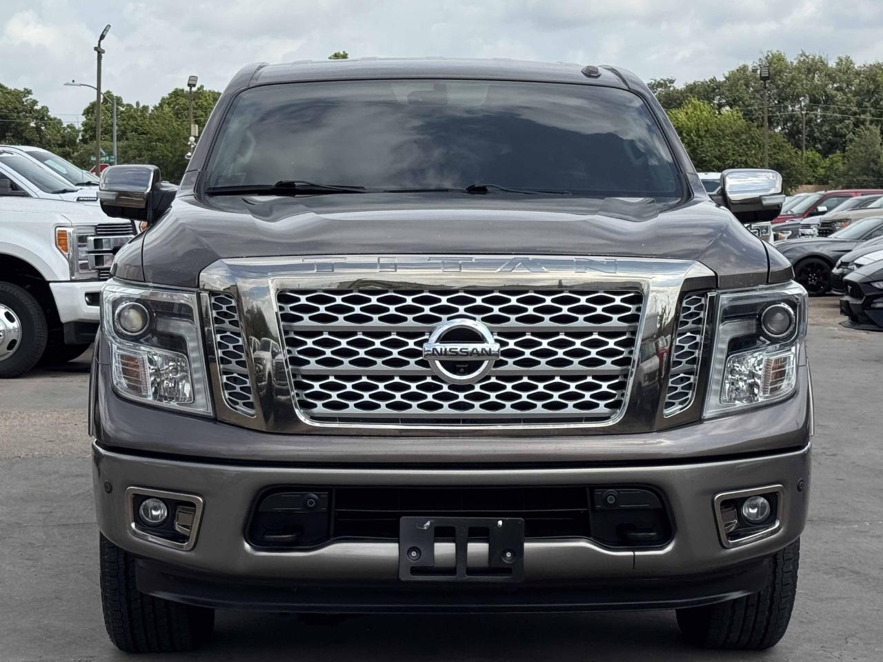 Nissan Titan Platinum Reserve Crew Cab 4WD 2018