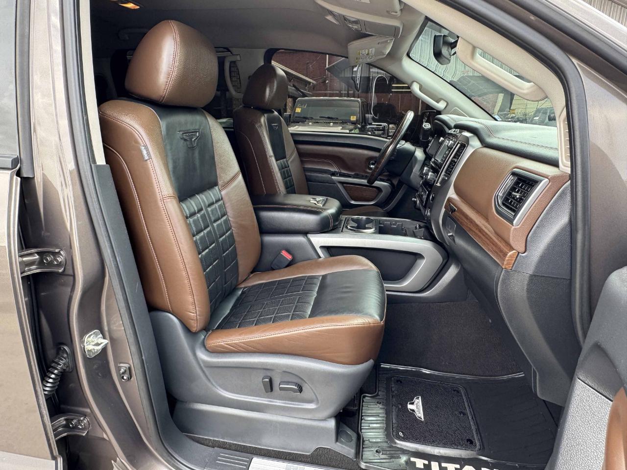 Nissan Titan Platinum Reserve Crew Cab 4WD 2018