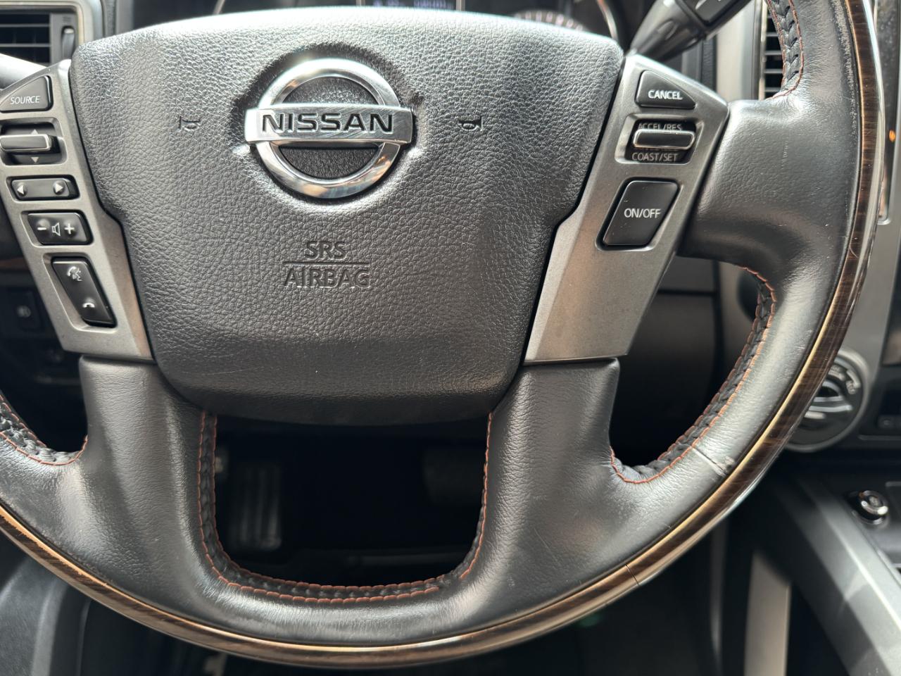 Nissan Titan Platinum Reserve Crew Cab 4WD 2018