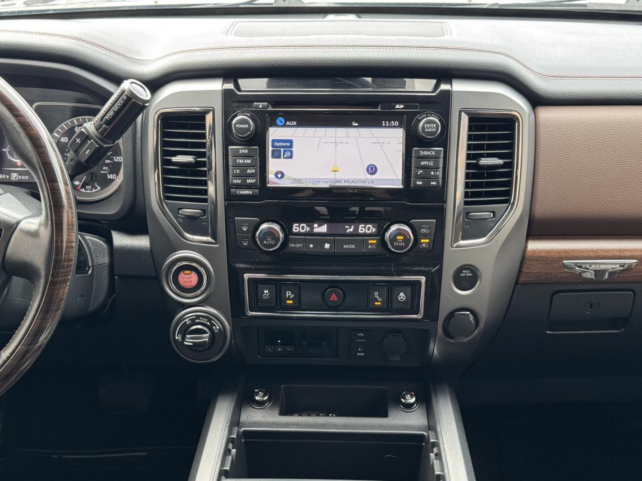 Nissan Titan Platinum Reserve Crew Cab 4WD 2018
