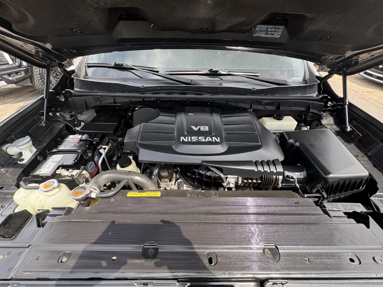 Nissan Titan Platinum Reserve Crew Cab 4WD 2018
