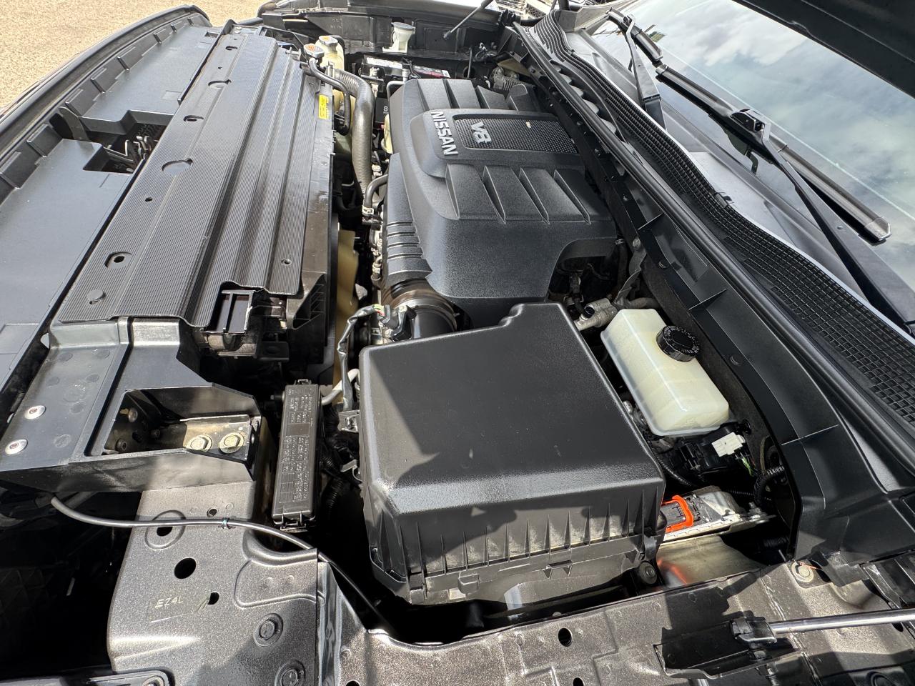 Nissan Titan Platinum Reserve Crew Cab 4WD 2018