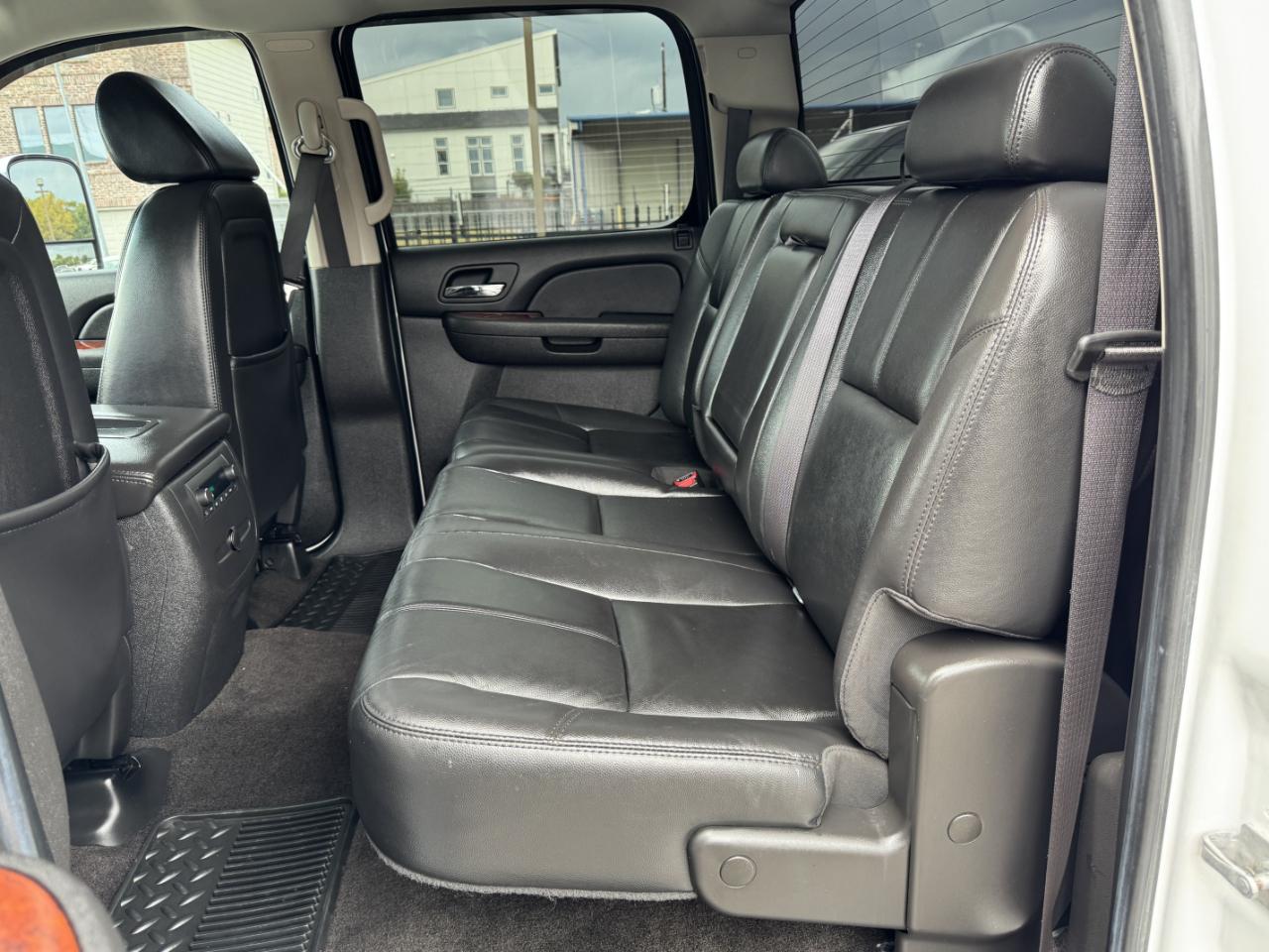 GMC Sierra 3500HD  2009
