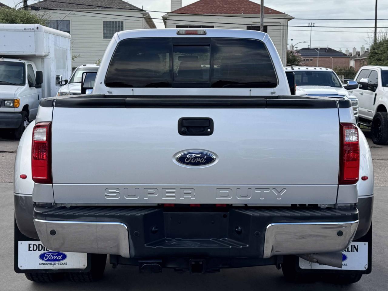 Ford Super Duty F-350 DRW  2011