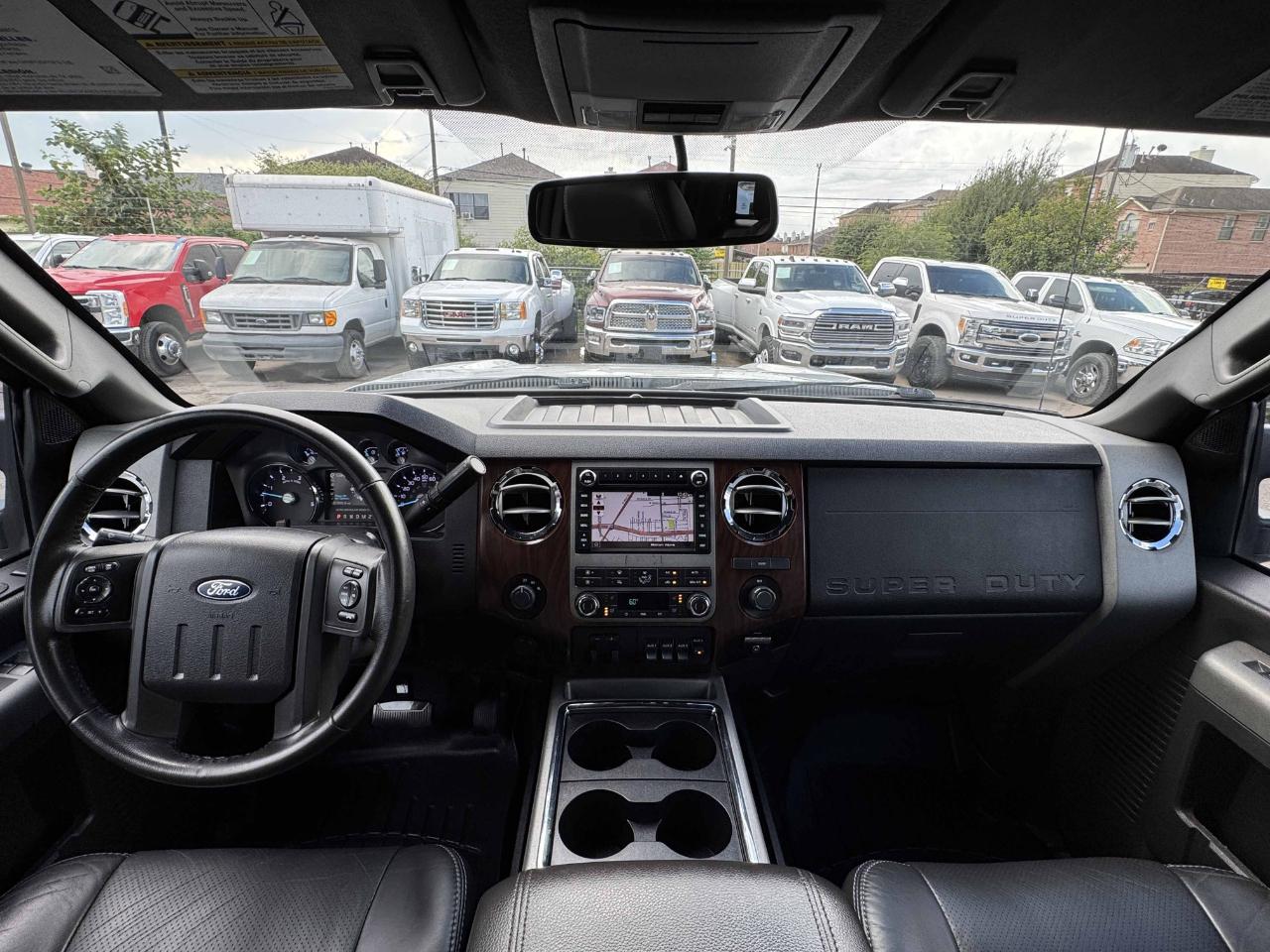 Ford Super Duty F-350 DRW  2011