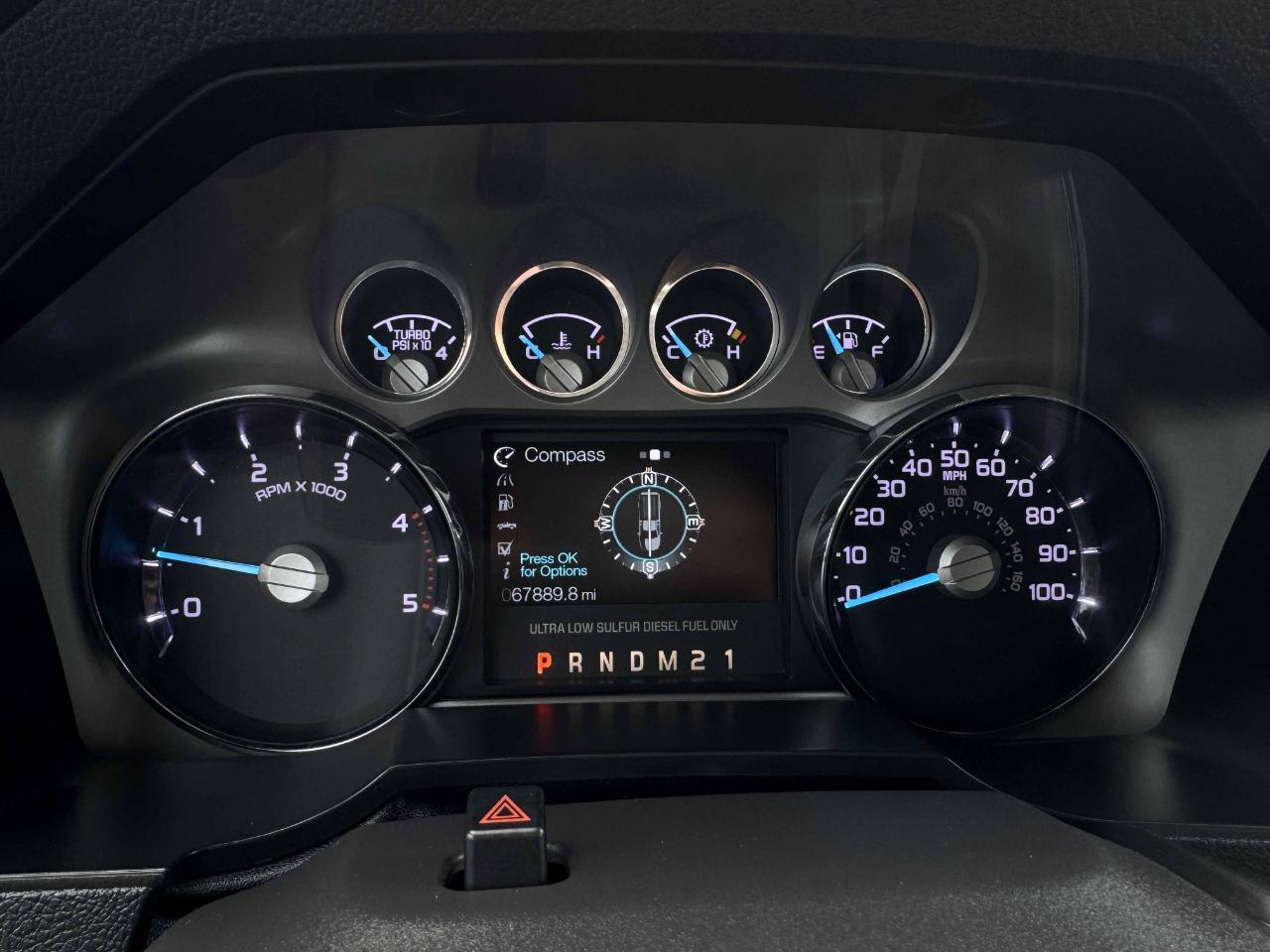Ford Super Duty F-350 DRW  2011