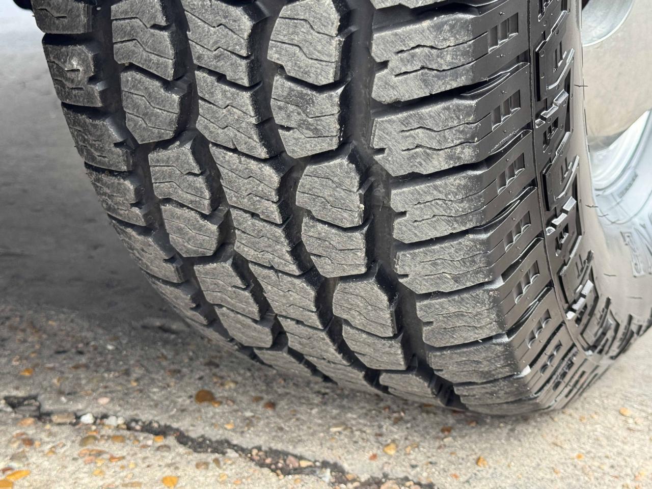 Ford Super Duty F-350 DRW  2011