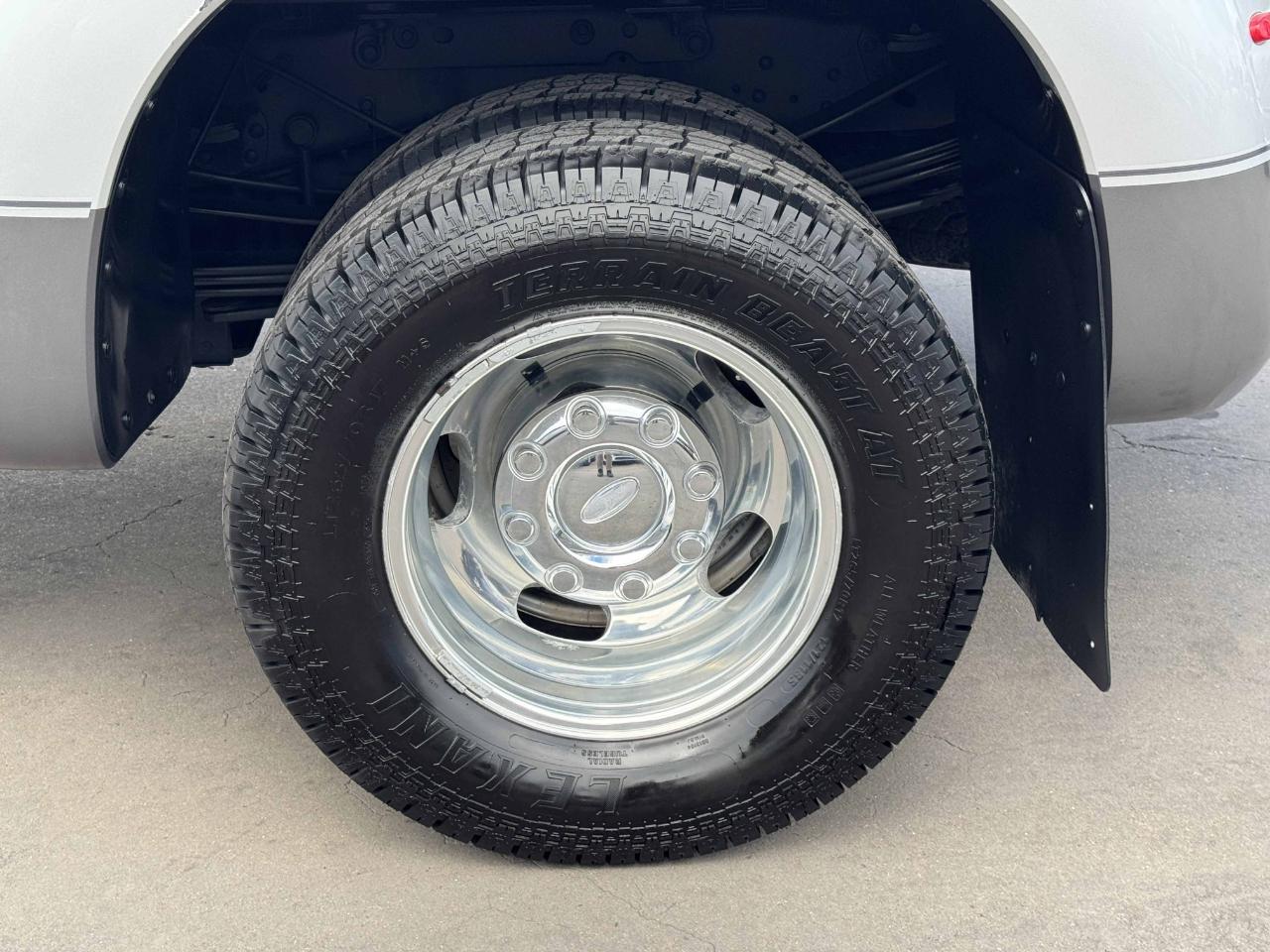Ford Super Duty F-350 DRW  2011