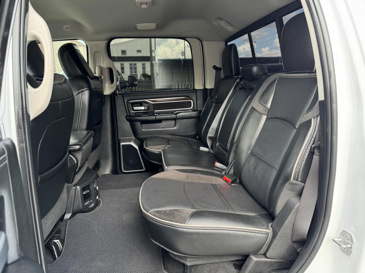 RAM 2500 Laramie Crew Cab 4WD 2023