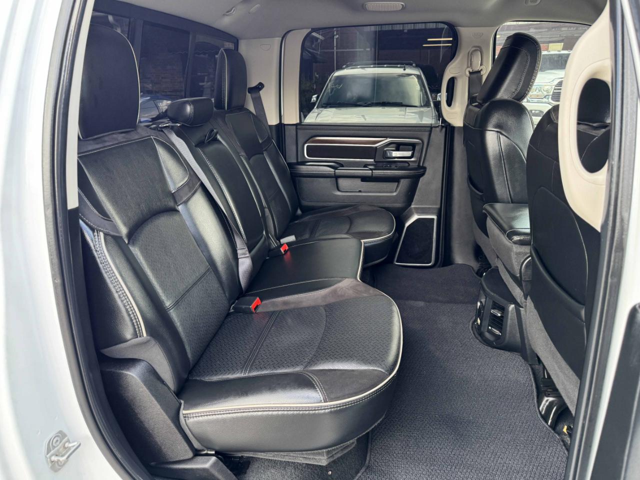 RAM 2500 Laramie Crew Cab 4WD 2023