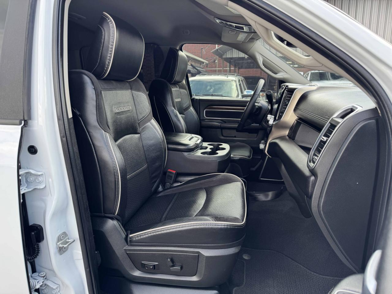 RAM 2500 Laramie Crew Cab 4WD 2023