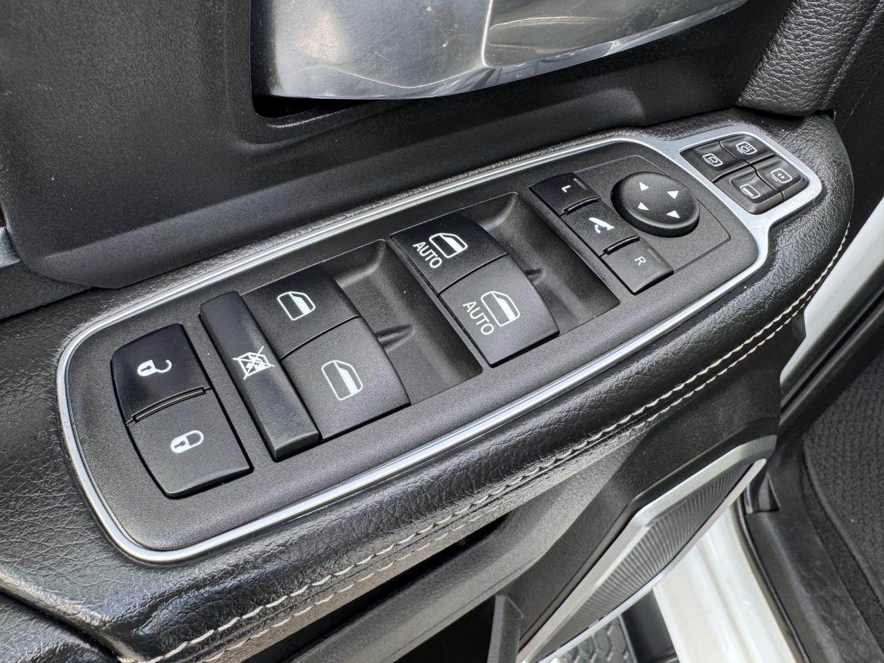 RAM 2500 Laramie Crew Cab 4WD 2023