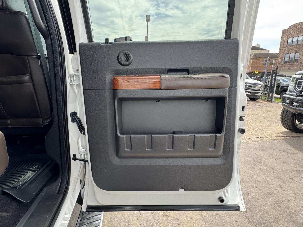 Ford Super Duty F-250 SRW  2015