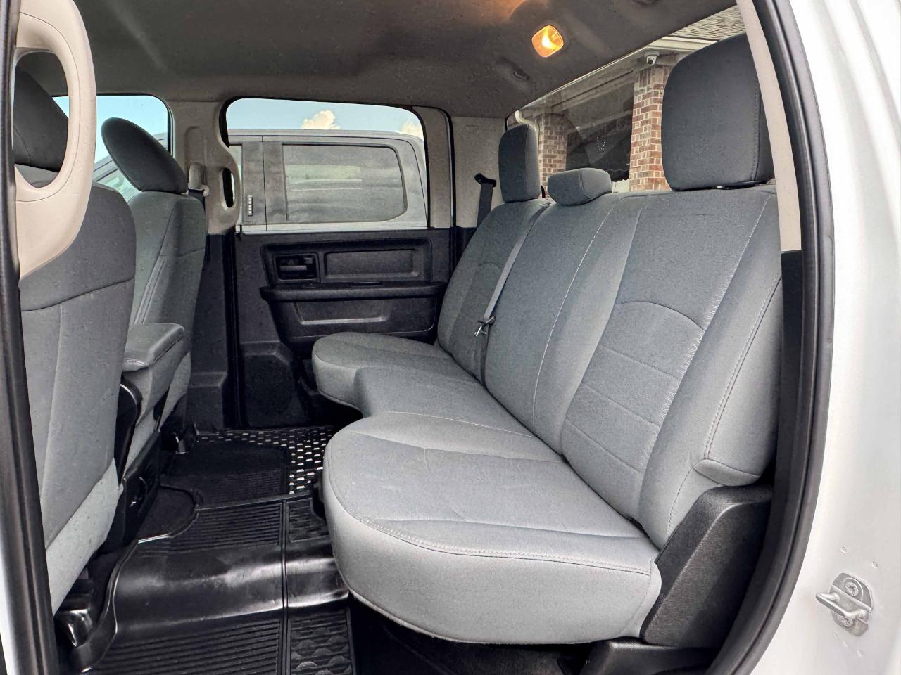 RAM 2500 Tradesman Crew Cab 4WD 2016