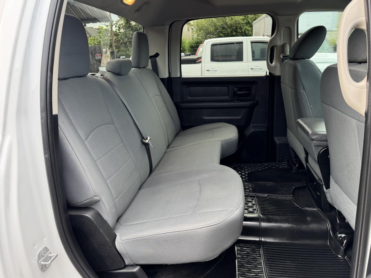 RAM 2500 Tradesman Crew Cab 4WD 2016