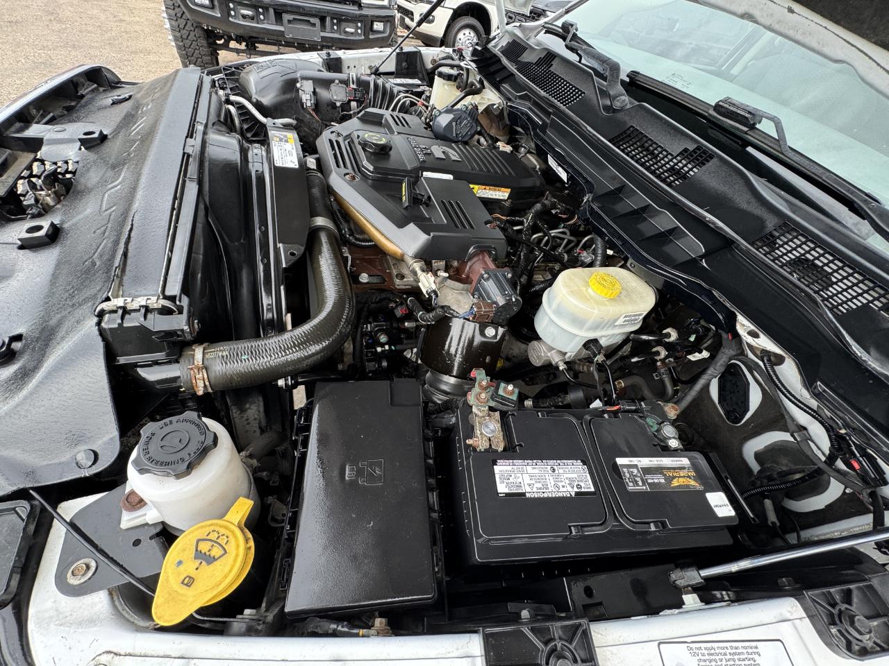 RAM 2500 Tradesman Crew Cab 4WD 2016