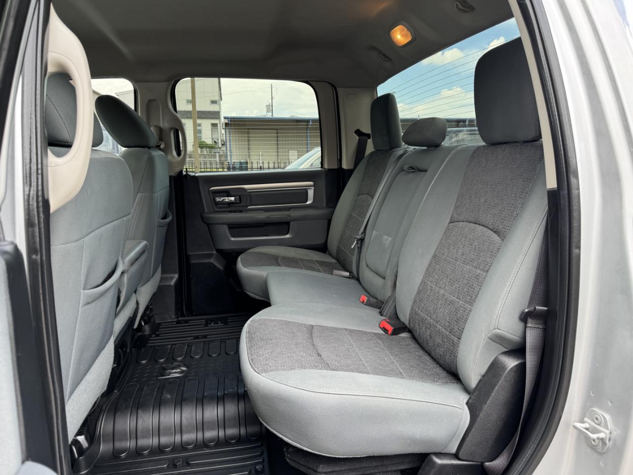 RAM 2500 SLT Crew Cab 4WD 2015