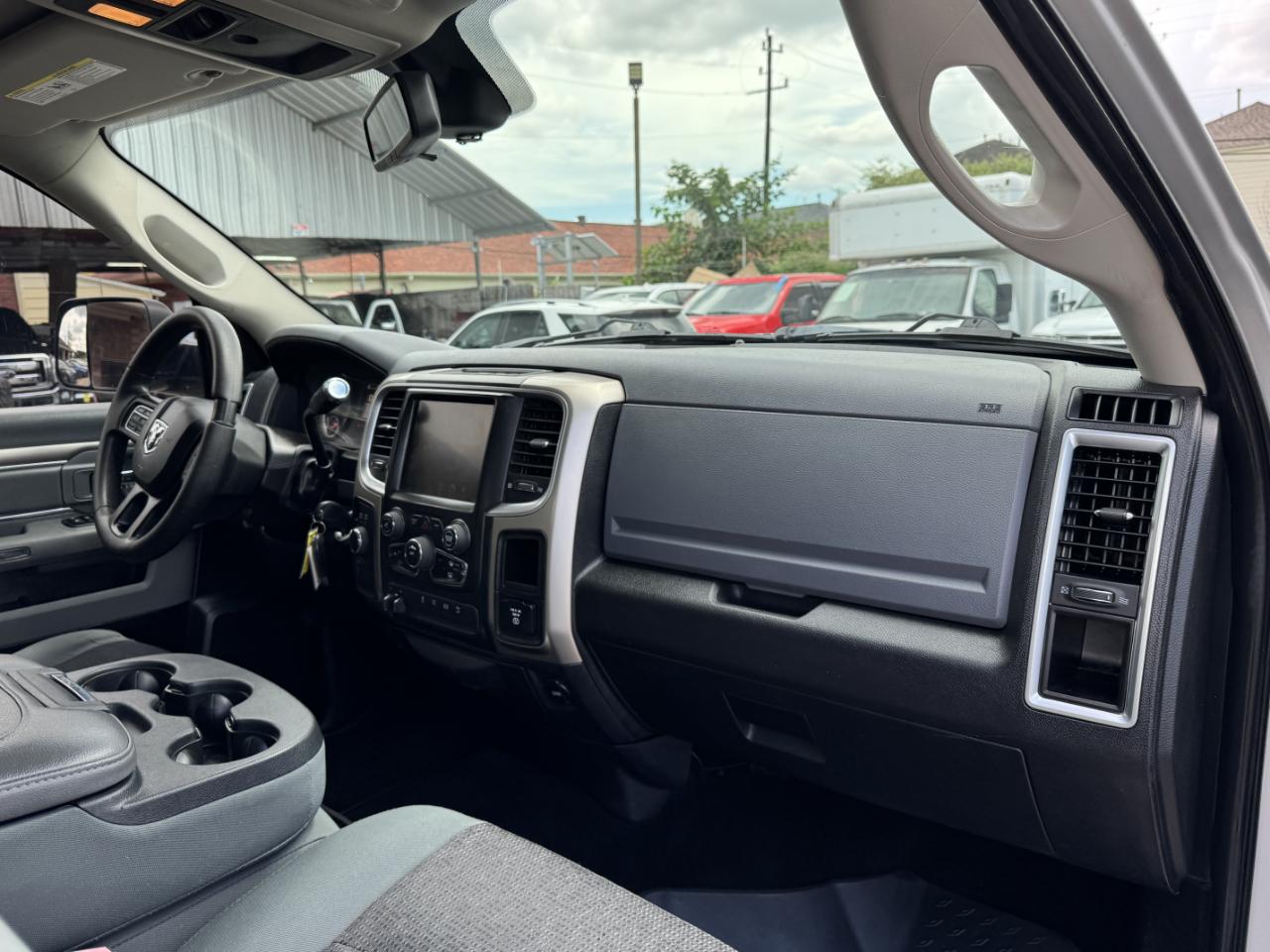 RAM 2500 SLT Crew Cab 4WD 2015