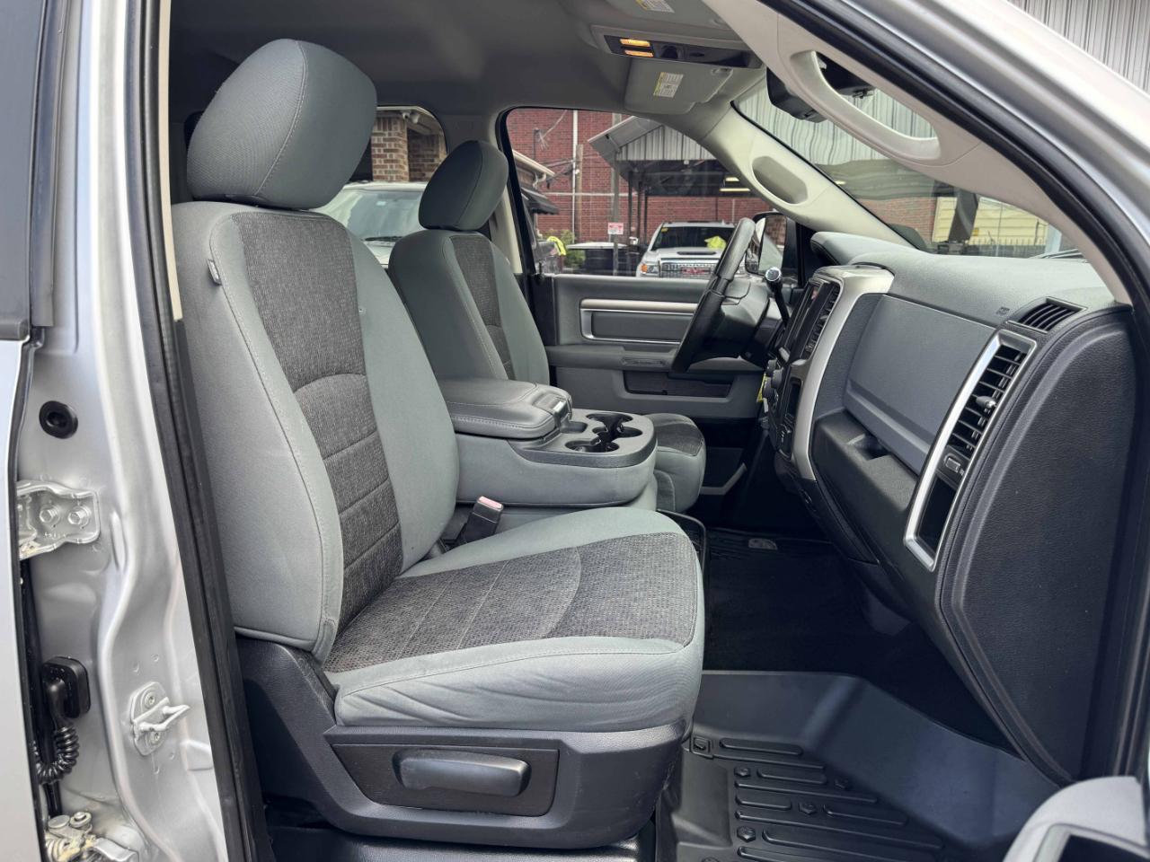 RAM 2500 SLT Crew Cab 4WD 2015
