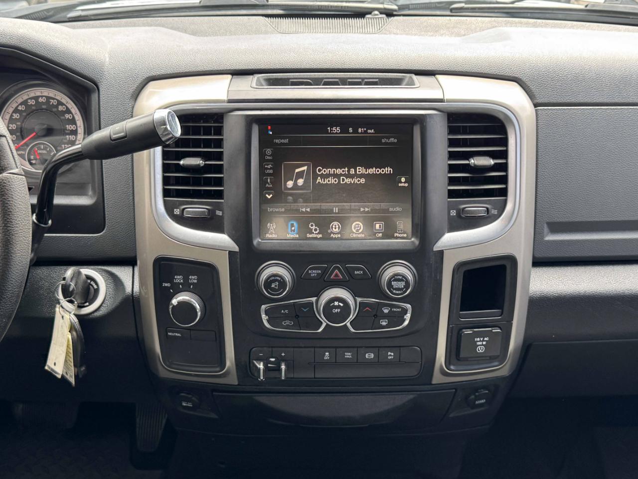 RAM 2500 SLT Crew Cab 4WD 2015
