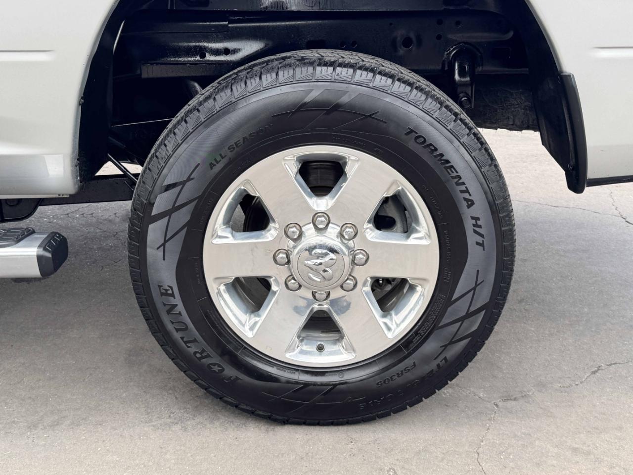 RAM 2500 SLT Crew Cab 4WD 2015