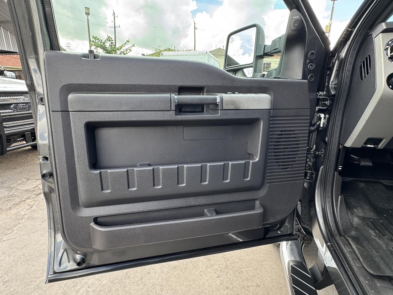 Ford Super Duty F-350 SRW  2016