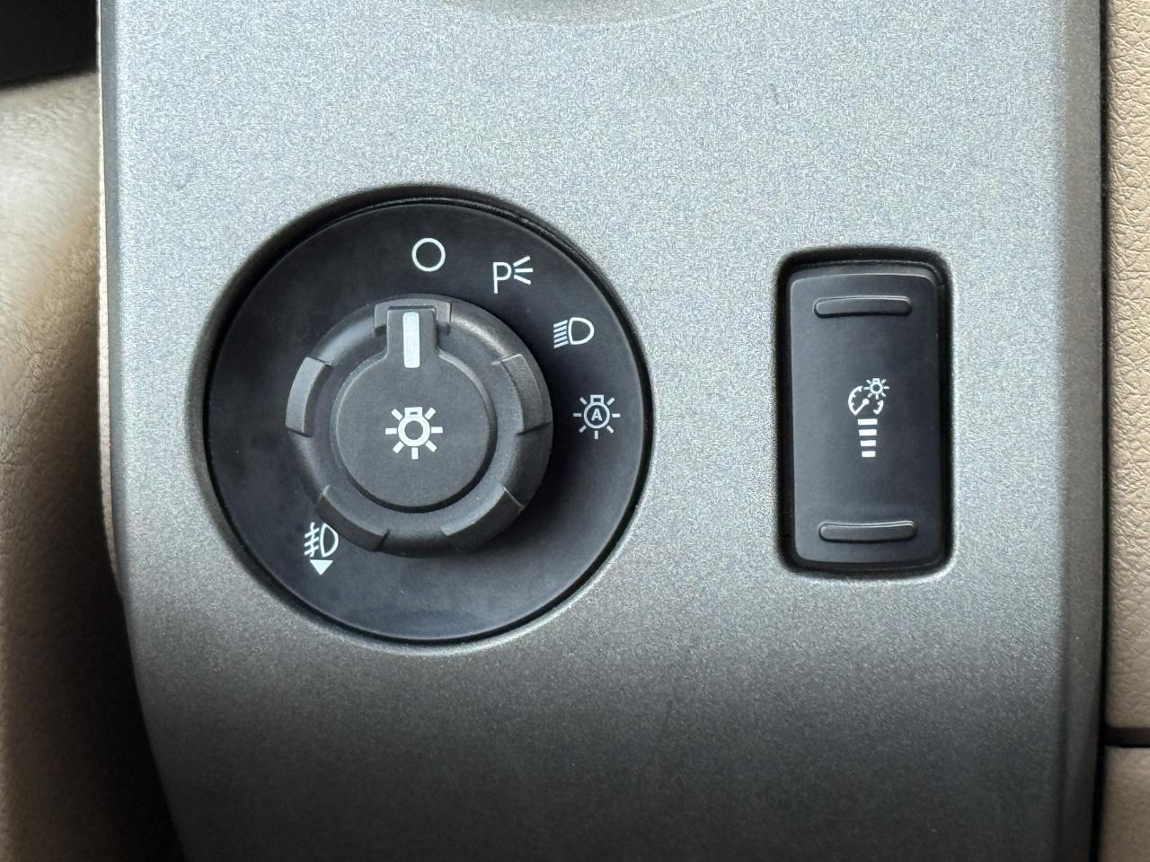 Ford Super Duty F-450 DRW  2012