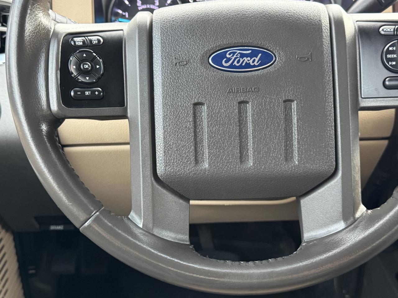 Ford Super Duty F-450 DRW  2012