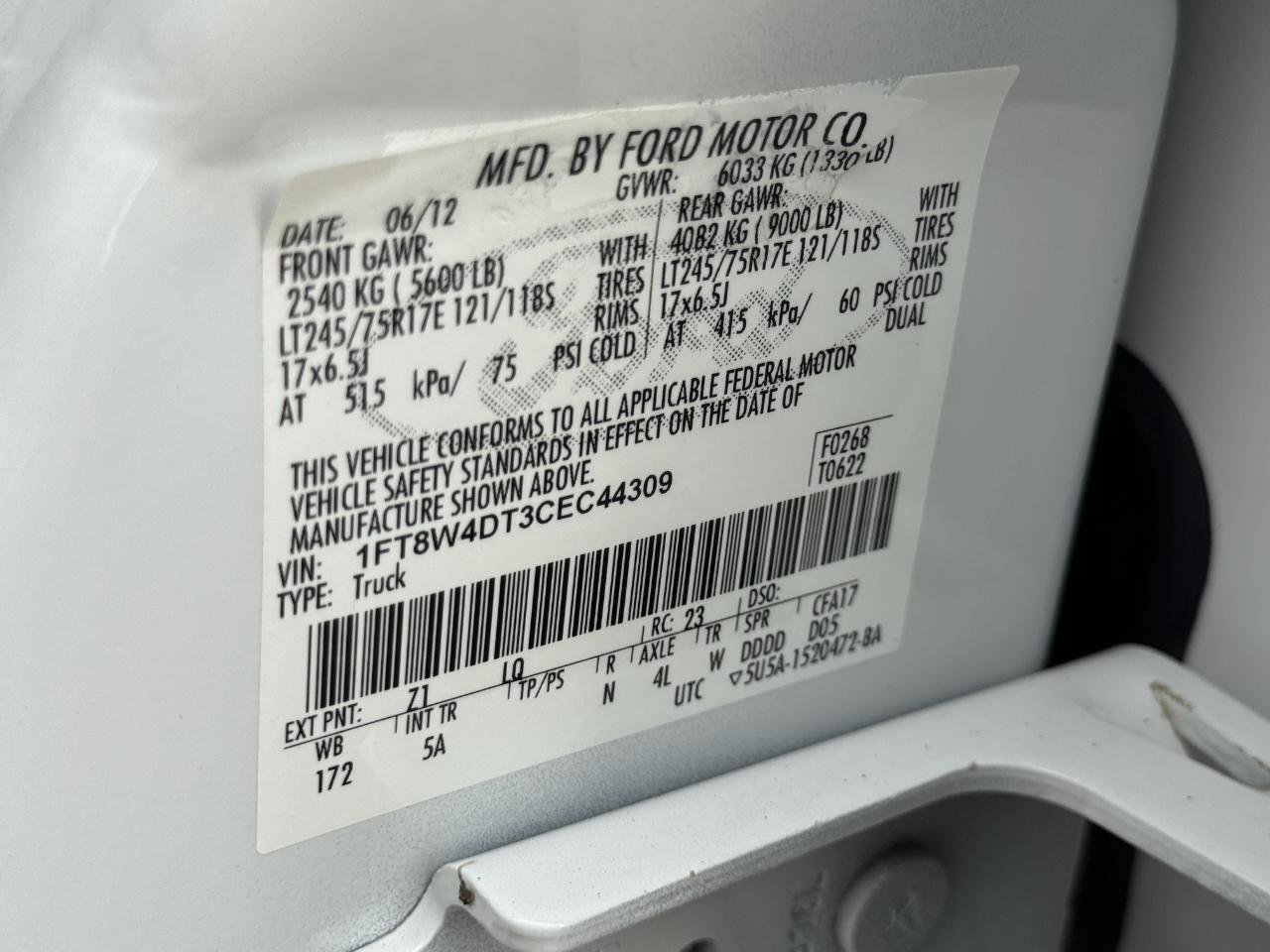 Ford Super Duty F-450 DRW  2012