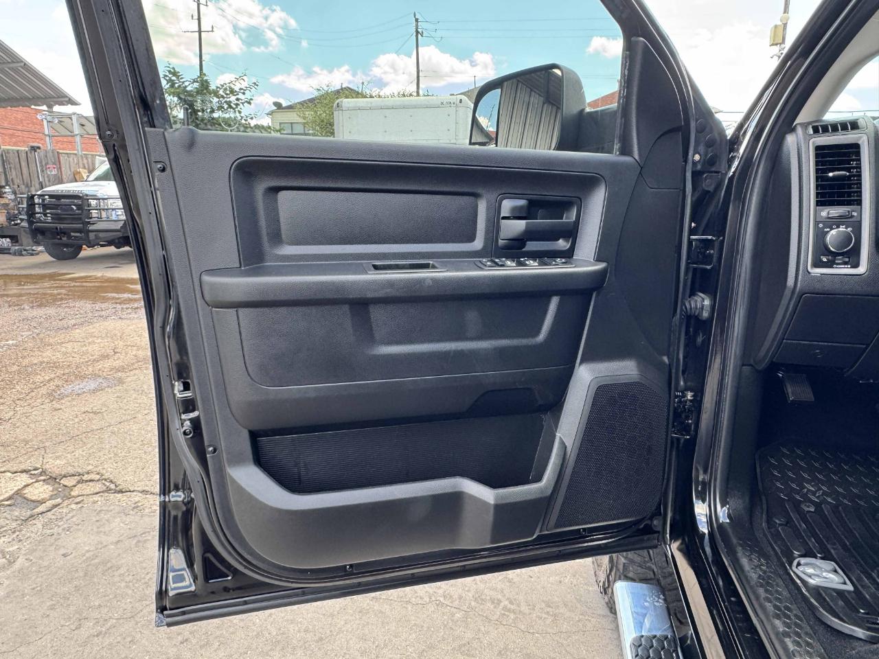 RAM 2500 Tradesman Crew Cab 4WD 2018