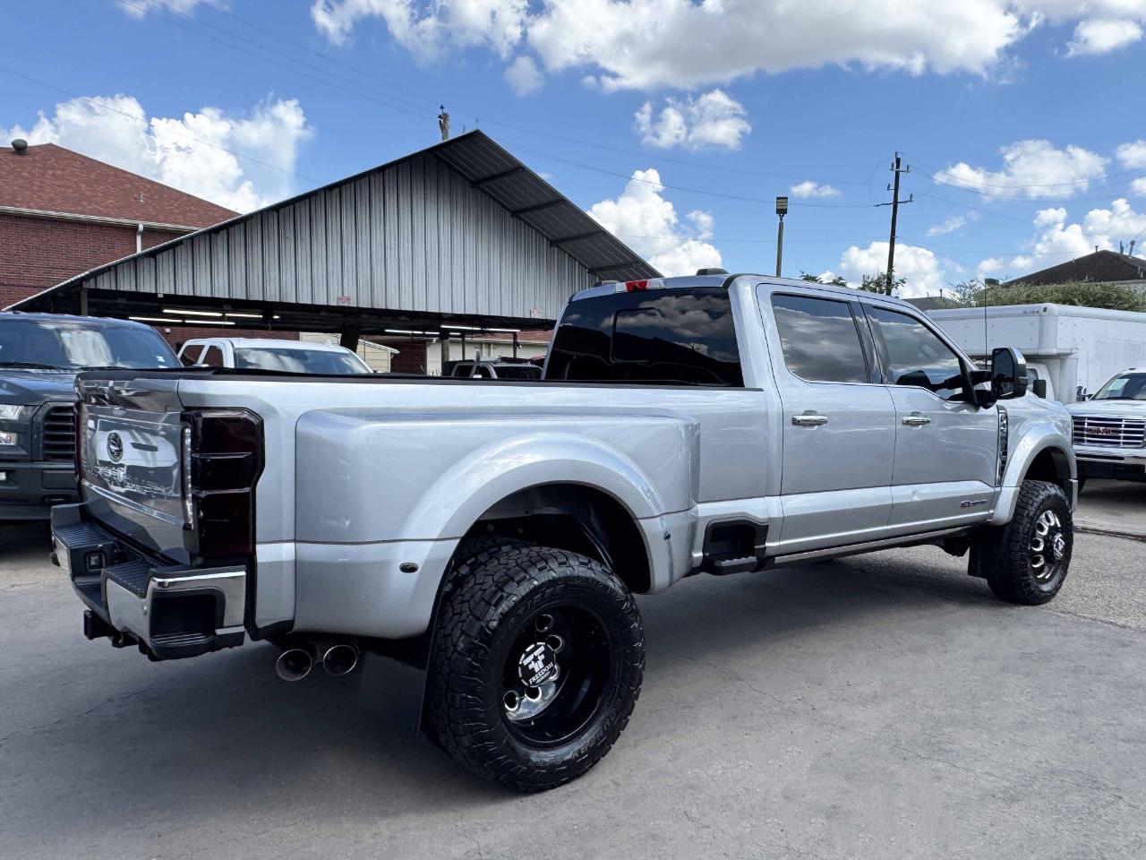 Ford Super Duty F-450 DRW  2024