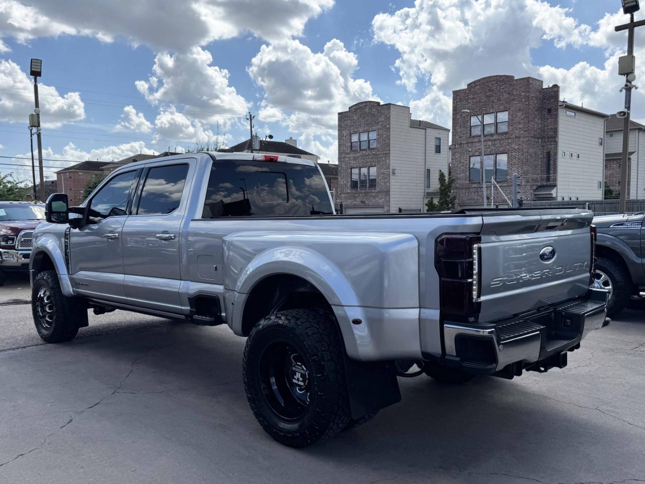 Ford Super Duty F-450 DRW  2024