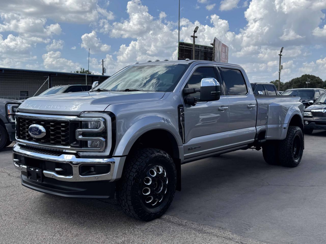 Ford Super Duty F-450 DRW  2024