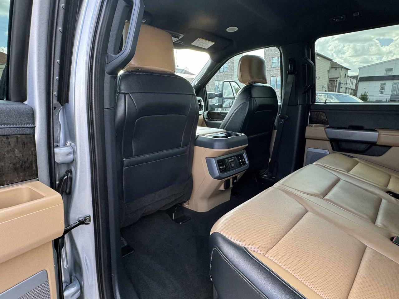 Ford Super Duty F-450 DRW  2024