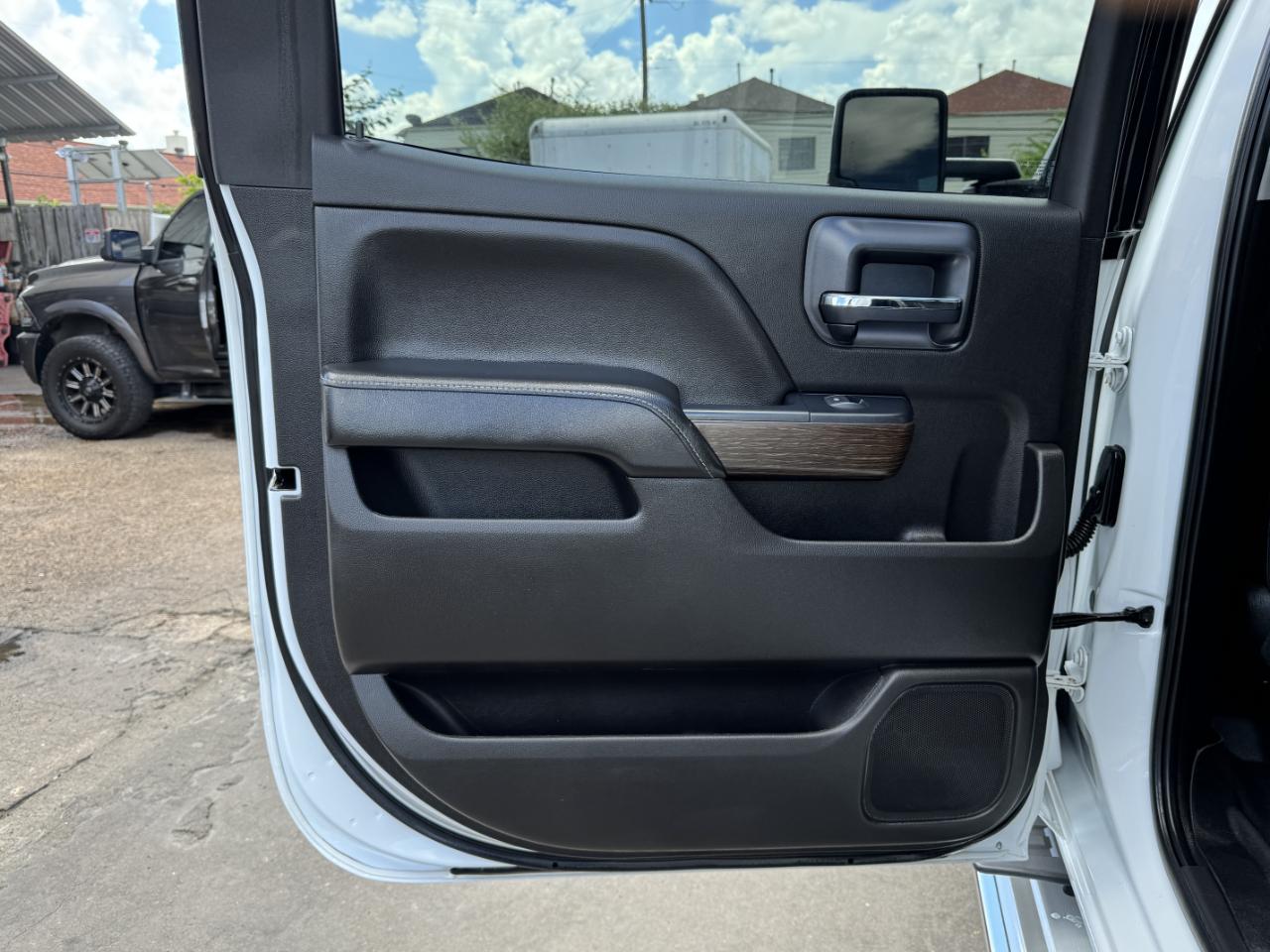 GMC Sierra 3500HD Denali Crew Cab 4WD 2019