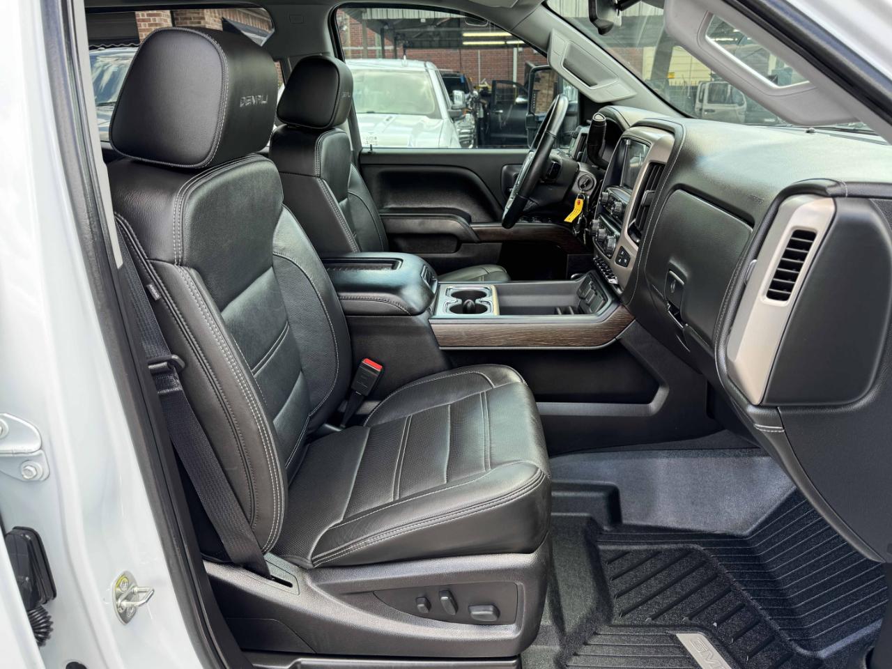 GMC Sierra 3500HD Denali Crew Cab 4WD 2019